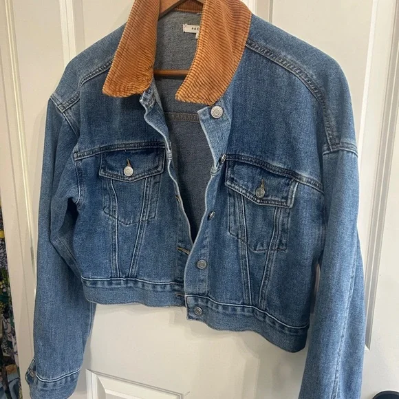 EUC PacSun cropped Blue Denim Jacket with Brown Corduroy Collar size M. So soft! - Picture 3 of 10